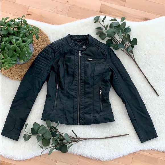 * Dark green jacket * - Picture 1 of 7